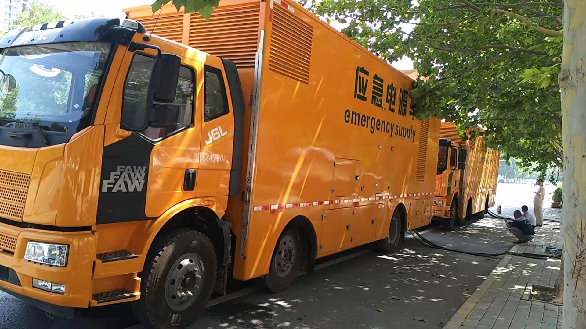 發(fā)電車租賃帶負(fù)荷發(fā)不出電是怎么回事